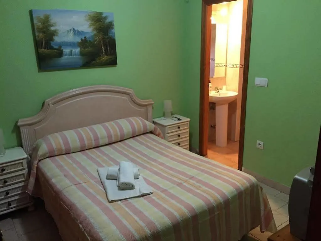 מלון Las Brisas אסטפונה