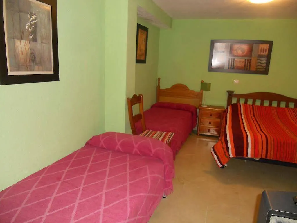 Las Brisas Estepona Otel